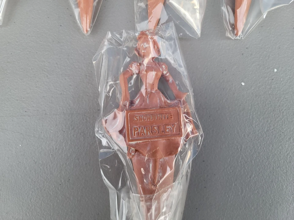 罕见 1997 年迪士尼目录独家白雪公主花园植物标记新品 — 第 4/4 张图片