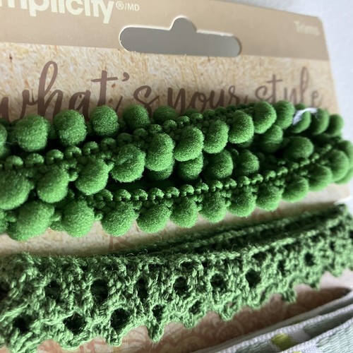 10 Pack Simplicity trims pom lace 30 Yards Total Green Arts And Crafts Lot Retro - Picture 3 of 7