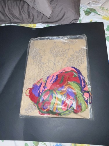 Vtg Progress Original Creative Lilac Crewel Stitchery Styled By Tobin 18 x 24 - Picture 6 of 6