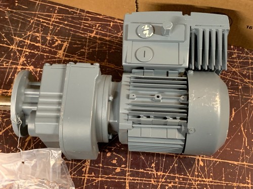 Sew-Eurodrive Gear Motor RF27 DT71D4 MM03 BW1 AVSK, MM03C-503-30 - Picture 4 of 8