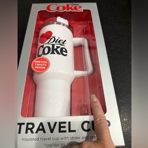NEW IN GIFT BOX I LOVE DIET COKE 40 OUNCE TUMBLER TRAVEL CUP WITH LID & STRAW. - Picture 5 of 5