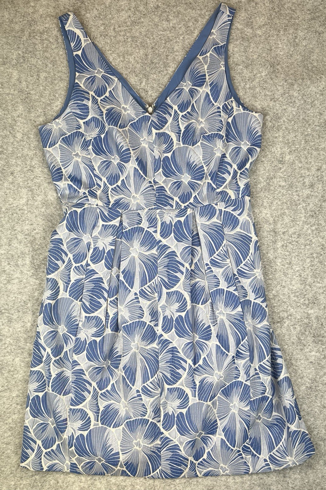Picture 2 of 6