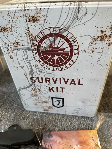 Tomb Raider Survival Kit Tin Edición Coleccionista Figura Xbox 360 - (Sin juego) - Imagen 5 de 12