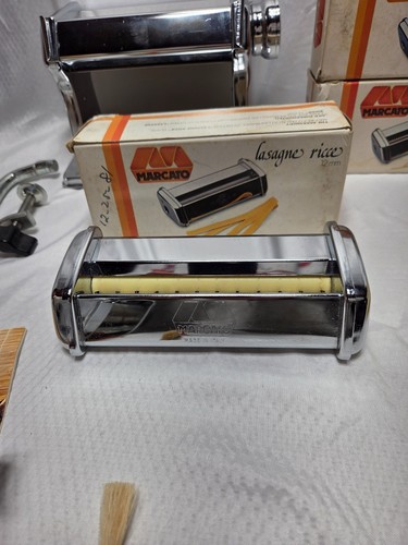 Macchina per tagliatelle ATLAS Marcato vintage mod. 150 Completo Con 5 Attacchi - Foto 4 di 8