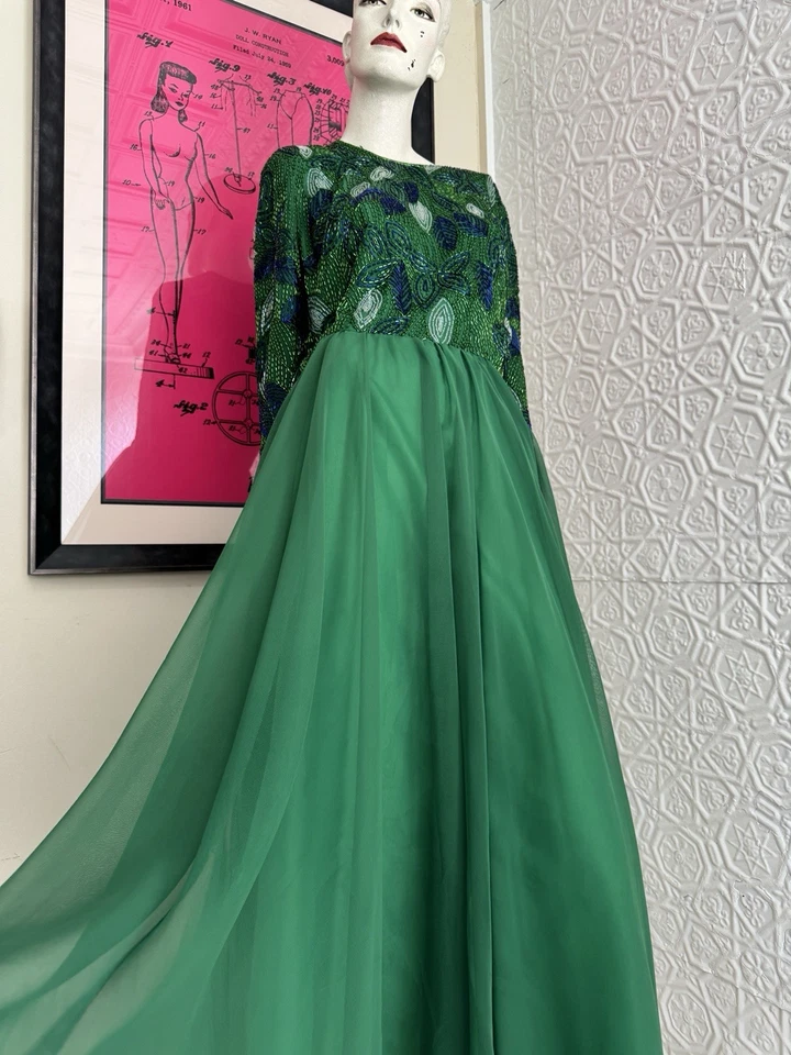 Vestido de cóctel de chifón con cuentas verdes de los años 80-floral-foliaje-glam-hollywood-s/m Foto 3 de 4