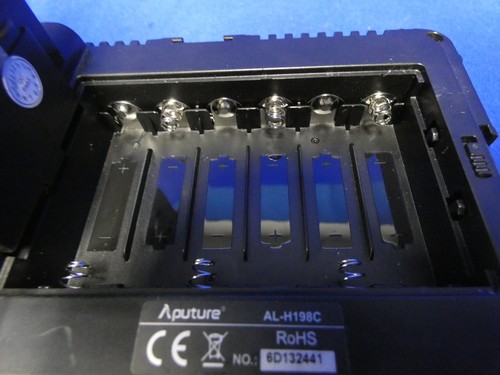 Aputure AL-H198C Bi-Color On-Camera LED Light (3200K to 5500K) w/Mount - Picture 14 of 17