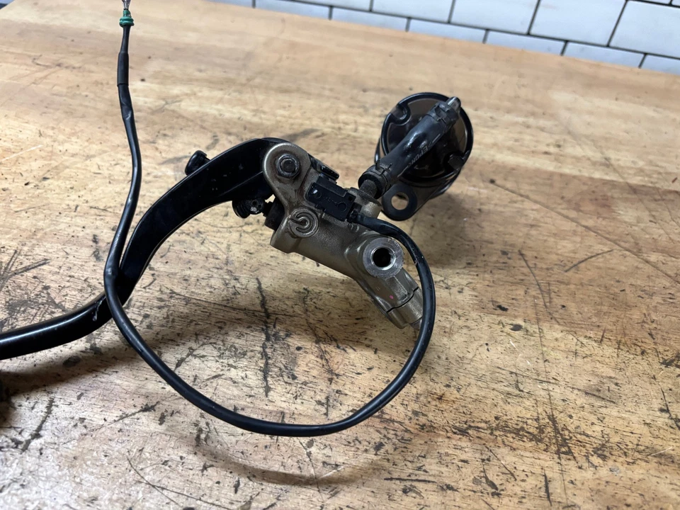 Cilindro maestro de freno delantero Brembo Kawasaki Ninja ZX10R ZX10 ZX1000 13-25 OEM Foto 4 de 4