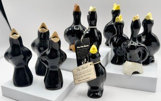 LOT OF TEN BLACKBIRD PIE BIRDS CLARICE CLIFF ENGLAND & SOME USA