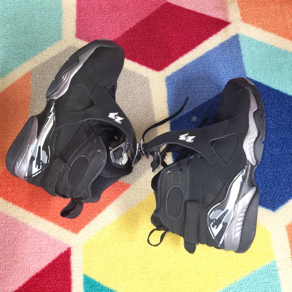 Air Jordan 8 Retro Black Metallic Silver Size 5.5 Y - Image 3 of 4