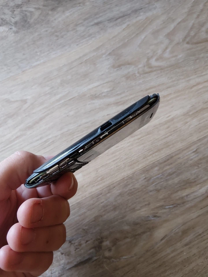 BlackBerry Curve 9360 (AT&T, 2011) BlackBerry Smartphone - Untested (Read) - Image 2 of 4