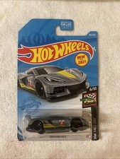 Hot Wheels Corvette C8.R Silver/Yellow 105/250