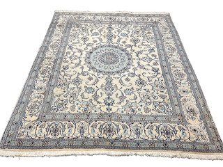 Handgeknüpfter Orientteppich Nain mit Seide Wohnzimmer 240x200 cm carpet rug