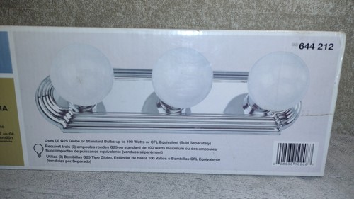 Hampton Bay 644212 3-Light Chrome Finish Bath Bar. NIB - Picture 3 of 4