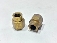 (2) C3309x8x6 WEATHERHEAD Brass 1/2" Female Pipe x 3/8" Female Pipe Coupling