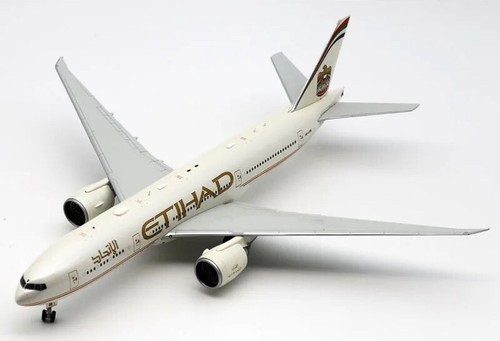 B777-200LR ETIHAD AIRWAYS REG: A6-LRB W/STAND AND TAG - JC WINGS XX20317 1/200 - Picture 4 of 6