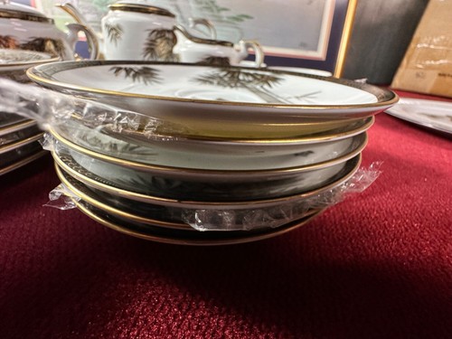 Hayasi Fine China Kutani Japan 20 piece set - Picture 8 of 15