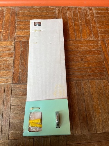 Umbra - Paper Towel Holder – Modern under Cabinet or Wall Mount New in Box - Picture 2 of 2