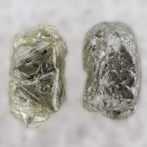 2,02 CT dunkelgrün 2 Stück natürlicher rauer loser Edelstein roher ungeschliffener Diamant - Bild 2 von 8