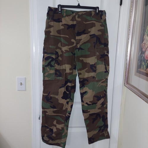 Variety Bundle of Military Clothing - Pants, Parka, Gloves, BDU Coat - Picture 4 of 40