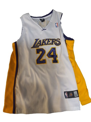 VTG 90s NBA LOS ANGELES LAKERS KOBE BRYANT STARTER JERSEY