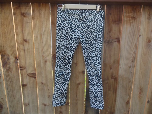 THE CHILDREN'S PLACE Girls PANTS size 10 White Black Cheetah Print - Picture 1 of 3