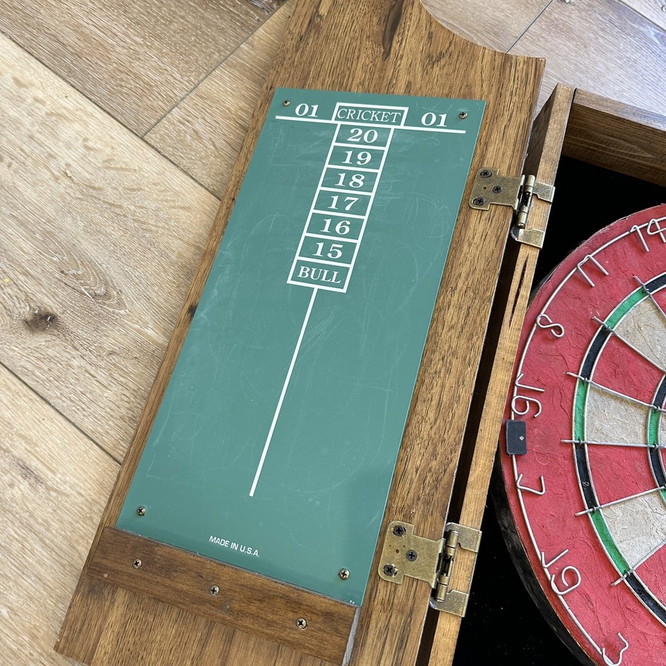 Vintage Marlboro Dart Board & Dartboard 90s Cigarettes Country