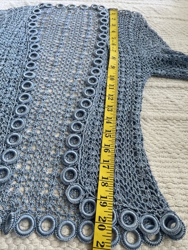 Vintage Beautiful Woman's Crochet Knit Blue Cardigan Sz. Small Long Sleeve - Picture 10 of 11
