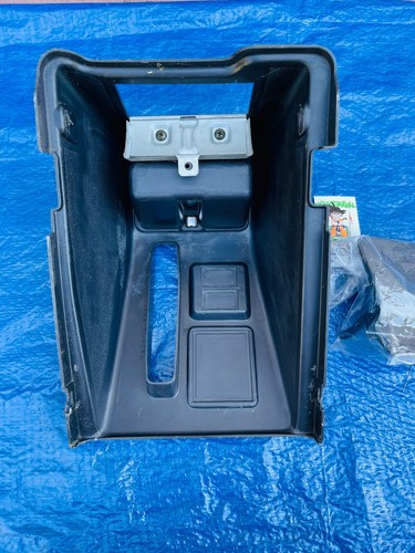 89-98 Geo Tracker, Suzuki Sidekick Center Console Parking Brake OEM - Picture 11 of 11