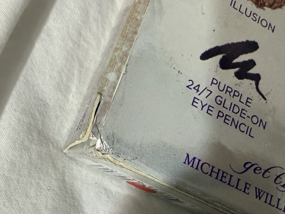 Urban Decay Disney Glinda Palette Oz the Great and Powerful New But DAMAGED Case - Image 3 of 4