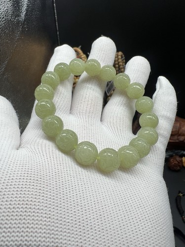 Bracciale in giada gialla etiana 12 mm 新疆和田玉若羌黄口老料黄玉雕刻仿古纹手串 - Foto 2 di 14