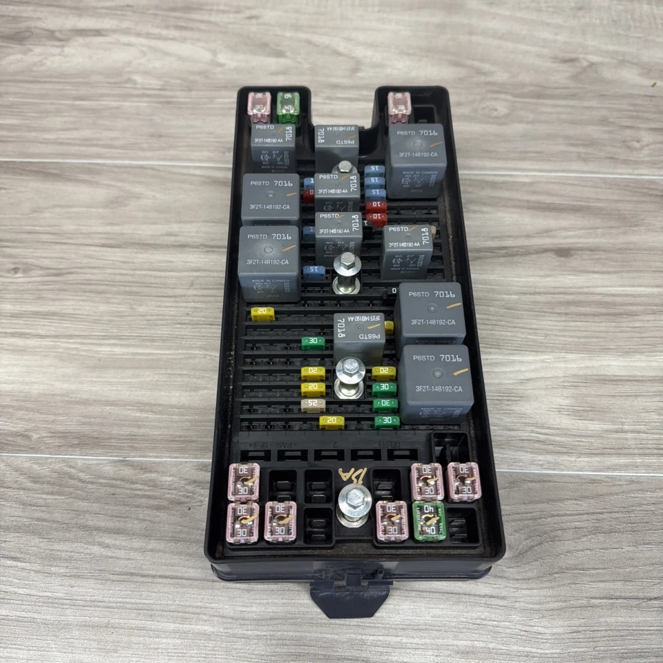 2007 - 2008 Ford Mustang Fusebox Fuse Box Junction Relay Module 7R3T 14K001 - Image 3 of 4