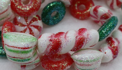 Vintage Blow Mold Type Wrapped Striped Candy Christmas Tree Garland 7.5ft. - Picture 2 of 4