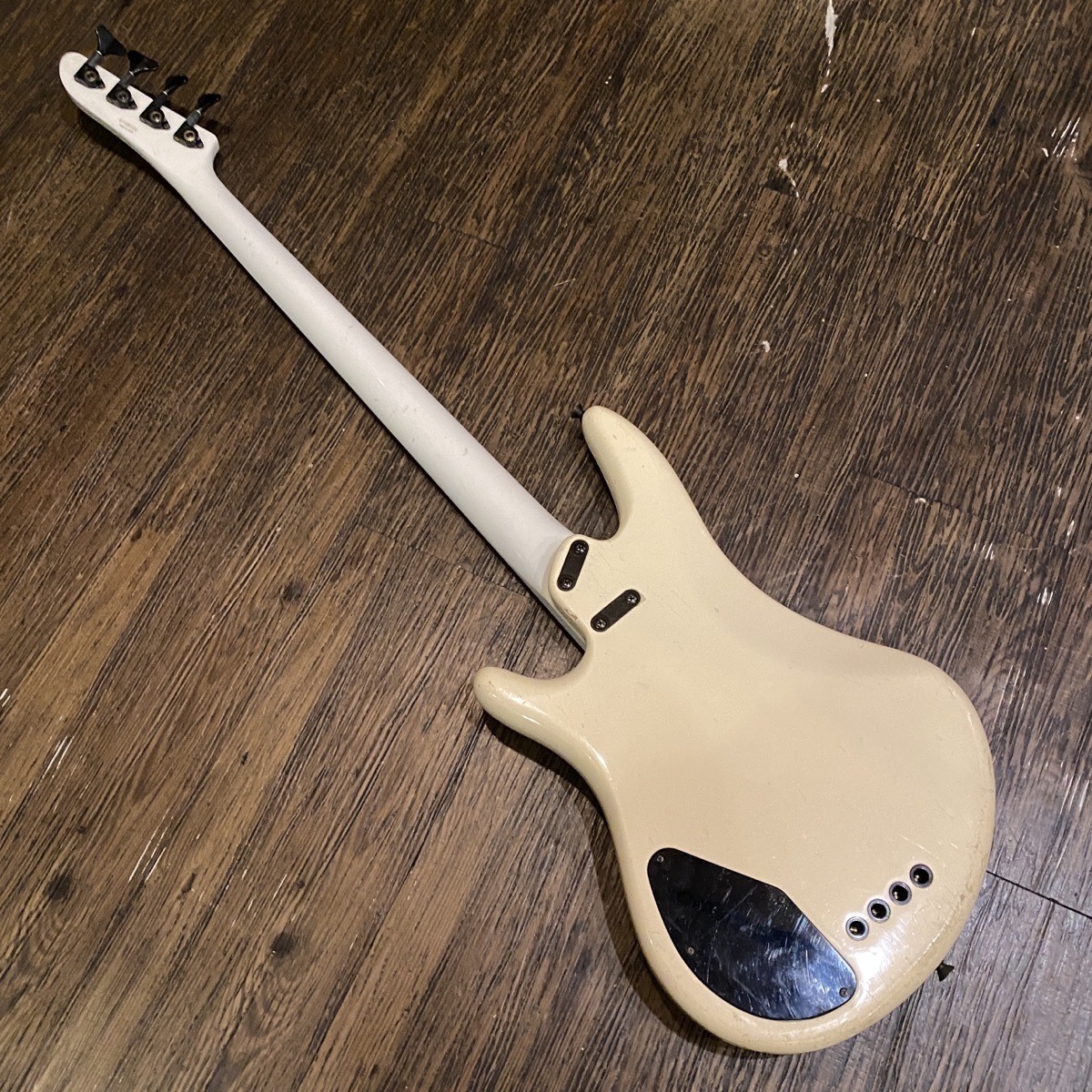 YAMAHA MB-ⅢR MOTION BASS Yamaha Motion B MB-III Bass Guitar | The Local Pickup