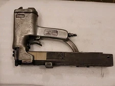 Paslode Mustang MUW16R 16-Gauge Wide Crown Pneumatic Stapler