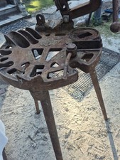 Vintage F. Armstrong, Bridgeport Ct, Pipe Vise On Stand Fully Functional