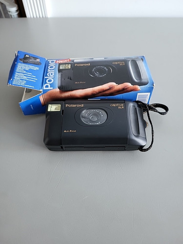 Vtg 90s Polaroid Captiva SLR Camera 95 Film Autofocus Instant Capture Untested - Picture 1 of 10
