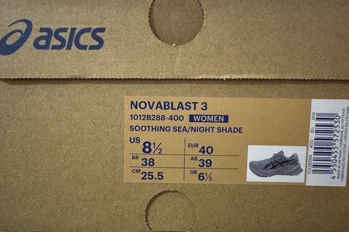ASICS Novablast 3 'Soothing Sea Night Shade' 1012B288-400, para mujer talla 8,5, nuevo en caja - Imagen 9 de 9
