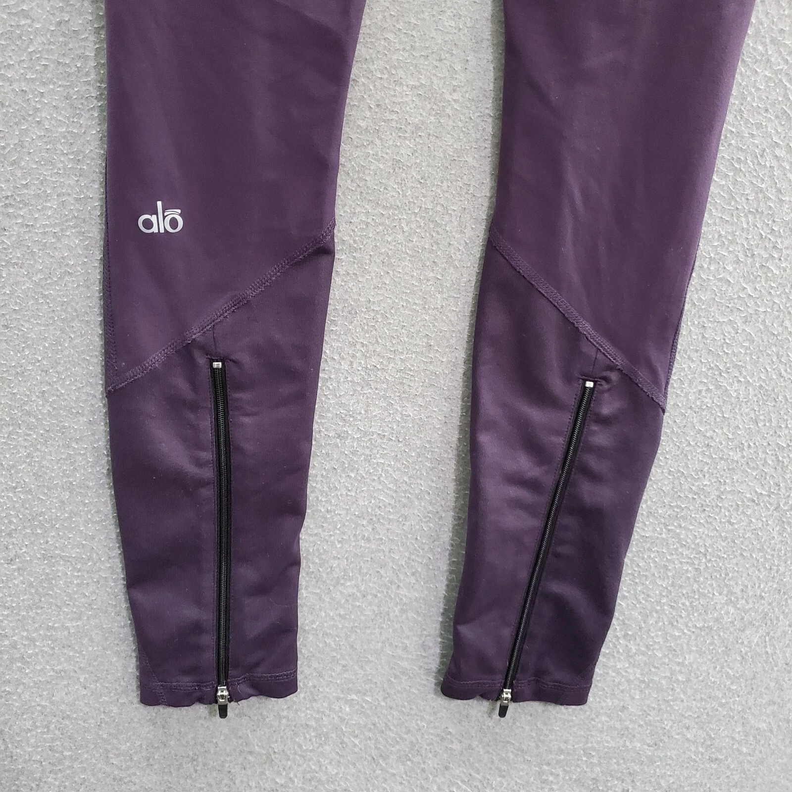 alo-yoga activewear yoga logo zip ankle pants