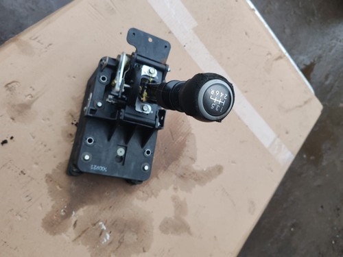 Subaru Legacy MK5 6 Speed Manual Gear Selector Shifter - Picture 1 of 4