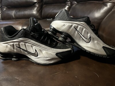 Size 9.5 - Nike Shox R4 Metallic Silver for sale online | eBay