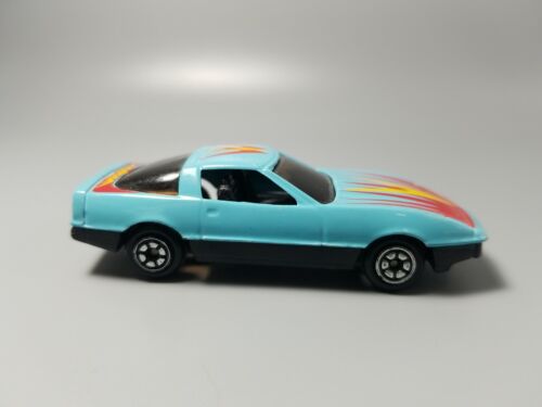 1980's Chevrolet Corvette 1984 Coupe Yatming Blue & Green Diecast Beach Car Lot - Picture 2 of 12