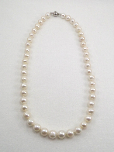 VTG Fresh Water Pearl Necklace Knotted with Magnetic Clasp 18” Long - Picture 8 of 8