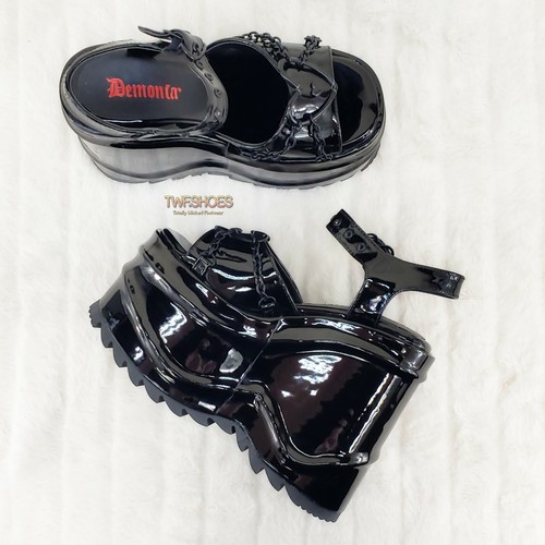 Wave 09 Heart Charm 6" Platform Goth Sandals Shoes Black Patent In House DEMONIA - Picture 4 of 12