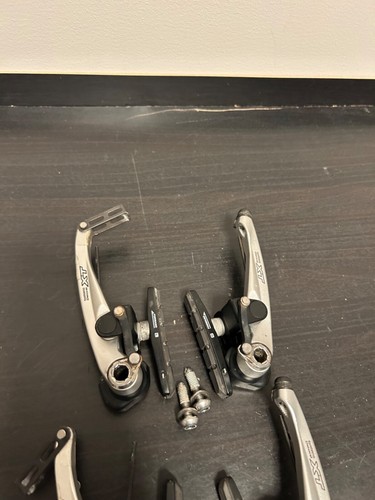 Shimano Deore XT BR-M760 V-Brakes Silver Set Front & Rear - Picture 2 of 9
