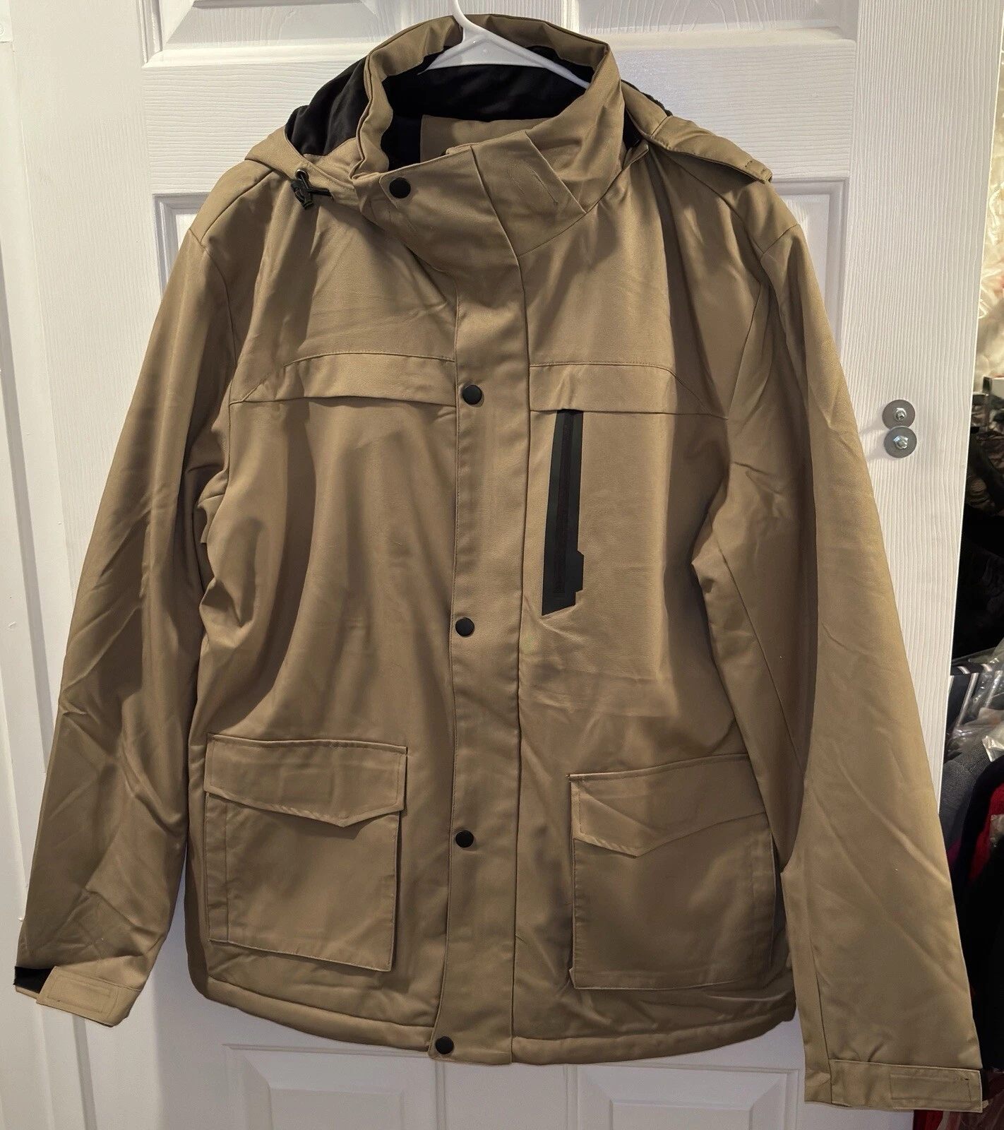 NEW w/o Tags HELIOS Heated Skii Jacket Size Medium NO BATTERY SEE DESCRIPTION