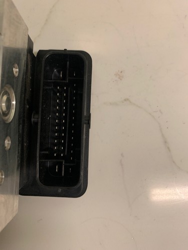 2018 Hyundai Sonata ABS Pump Oem 58920-C2210 - Picture 5 of 5