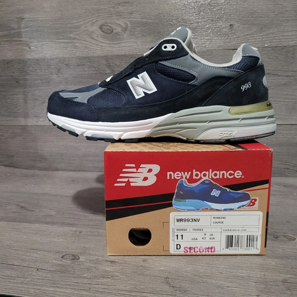 new balance 993 indigo blue womens size 11 Wide / mens size 9.5 D wr993nv - Photo 3/4