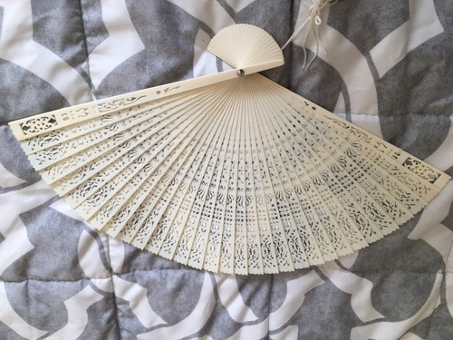 Vintage Chinese Hand Folding White & Wood Carved Fans Set of 3 Beautiful QUALITY - Picture 12 of 24