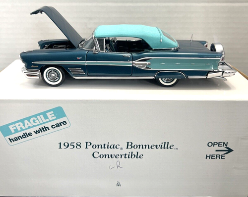 1958 Pontiac Bonneville Convertible 1:24 Scale Die Cast Danbury Mint - Picture 2 of 13