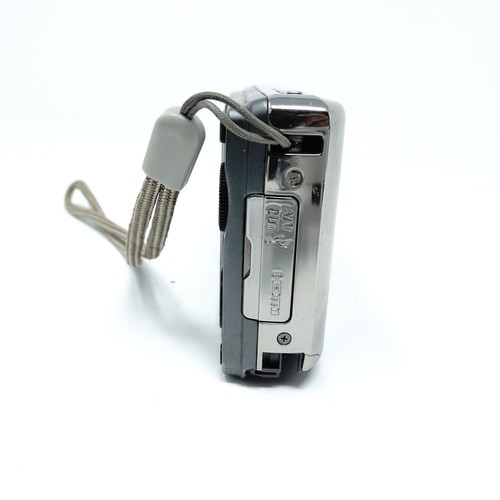 Sony Cyber-shot DSC-W370 14.1MP Digital Camera - Grey (No Battery Latch) - Picture 7 of 16
